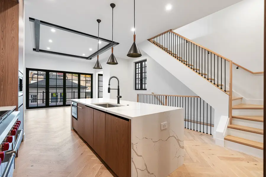 3446 N Oakley Avenue, Chicago, IL 60618 - Image #2