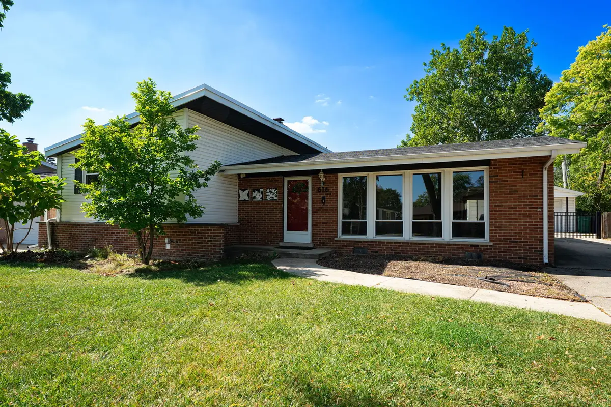 616 S Ahrens Avenue, Lombard, IL 60148 - Image #1