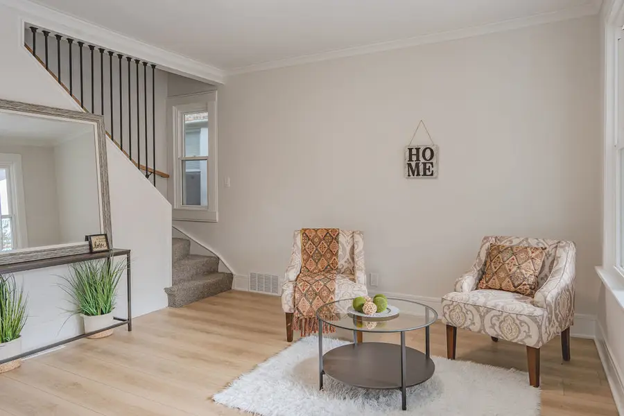 5646 W Grover Street, Chicago, IL 60630 - Image #2