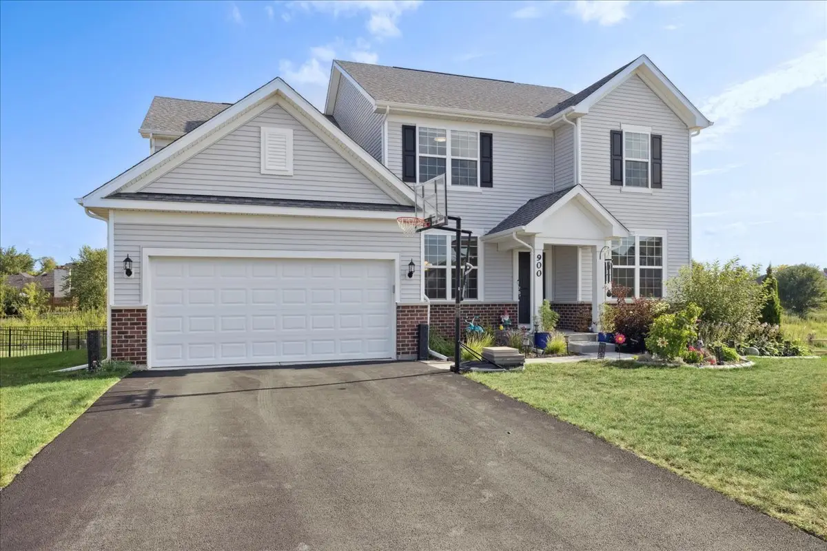 900 Treeline Drive, Algonquin, IL 60102 - Image #1