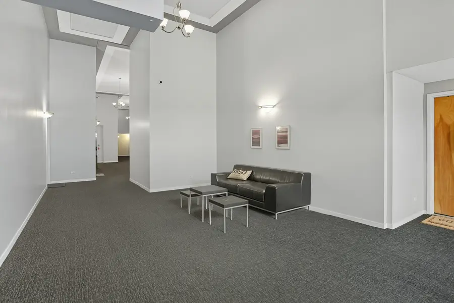 3550 W Montrose Avenue #107, Chicago, IL 60618 - Image #2