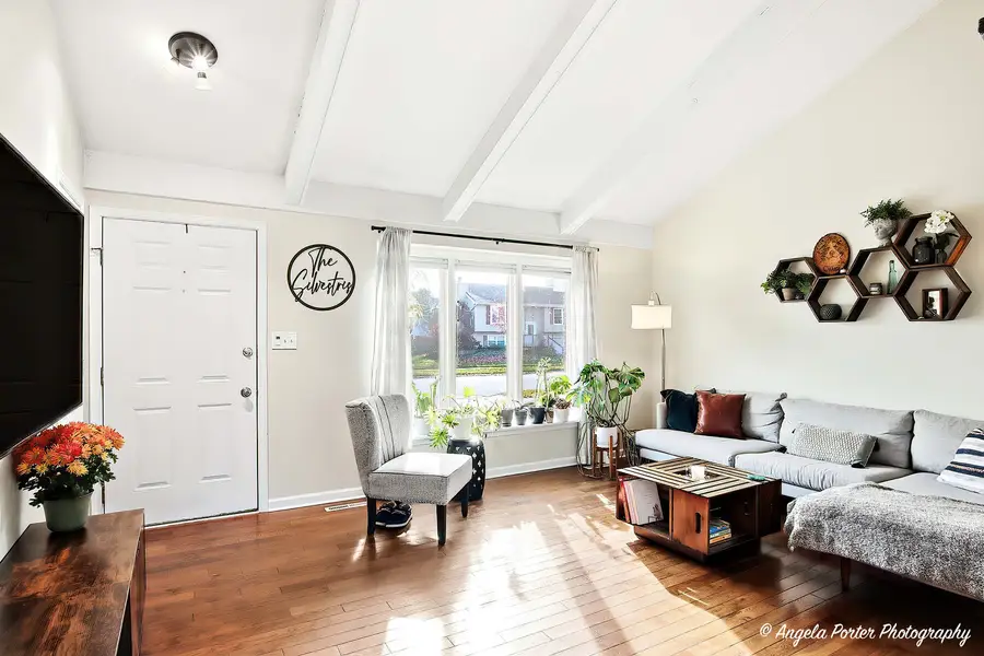 5106 W Greenbrier Drive, McHenry, IL 60050 - Image #2