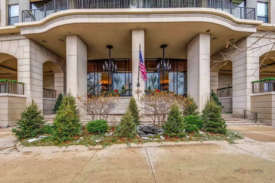 1040 N Lake Shore Drive #12B, Chicago, IL 60611 - Image #2
