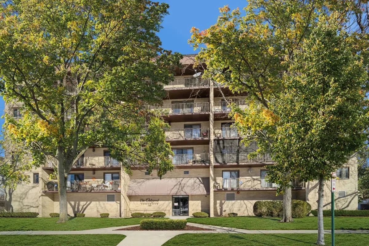 1380 Oakwood Avenue #306, Des Plaines, IL 60016 - Image #1
