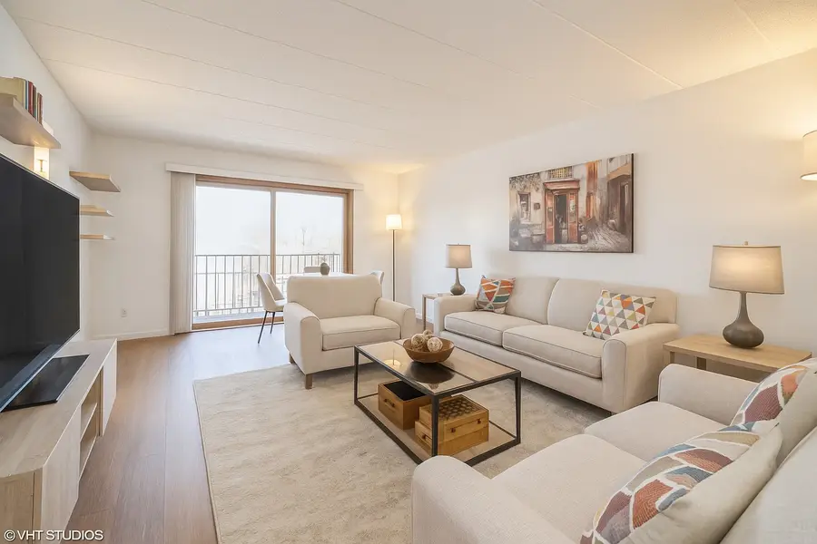 1380 Oakwood Avenue #306, Des Plaines, IL 60016 - Image #3