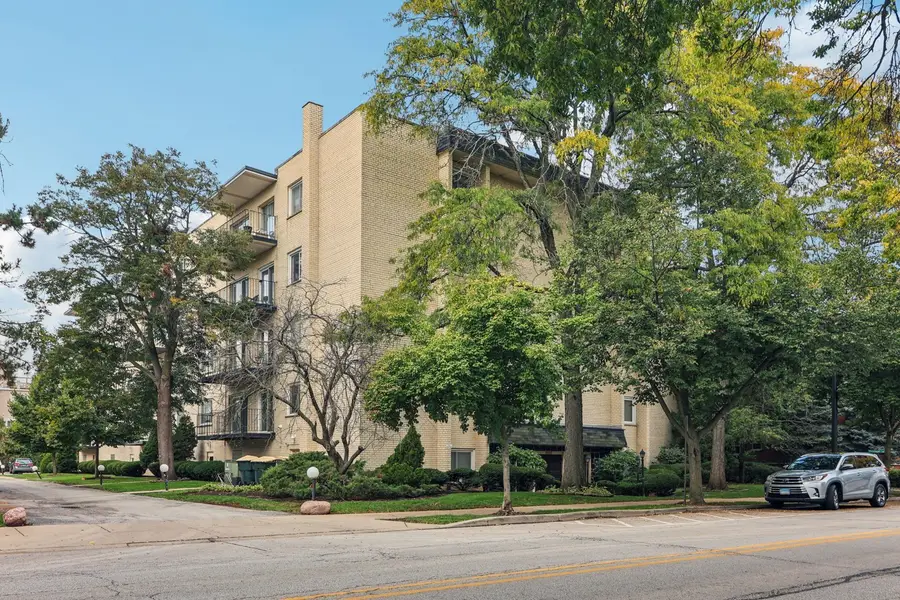 8650 Ferris Avenue #203, Morton Grove, IL 60053 - Image #2