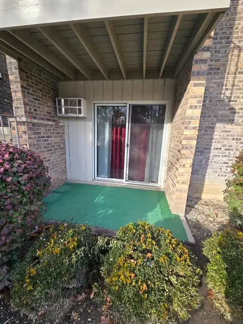 984 Crabapple Drive #102, Prospect Heights, IL 60070 - Image #2