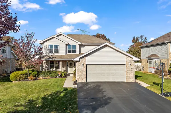 8100 W Rosebury Drive, Frankfort, IL 60423