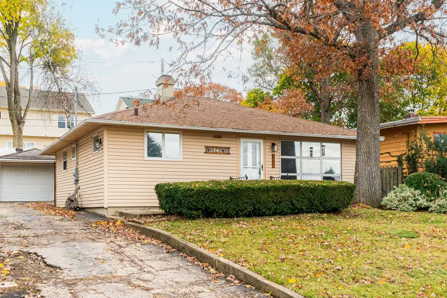 1826 S 3rd Place, Saint Charles, IL 60174 - Image #2