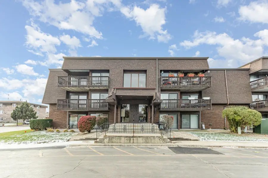 1615 Richmond Circle #201, Joliet, IL 60435 - Image #2