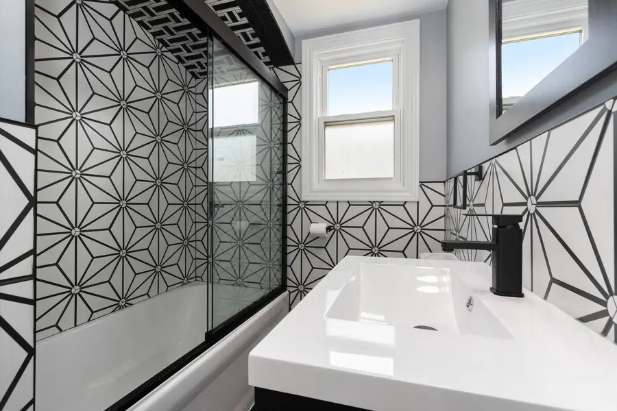 16910 Lincoln Street, Hazel Crest, IL 60429 - Image #2