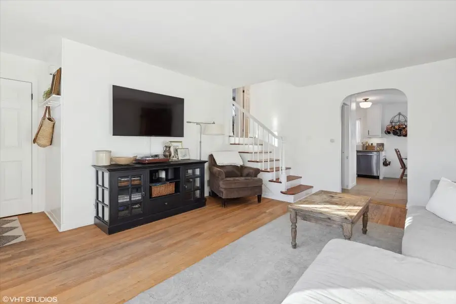 204 N Emerson Street, Mount Prospect, IL 60056 - Image #3