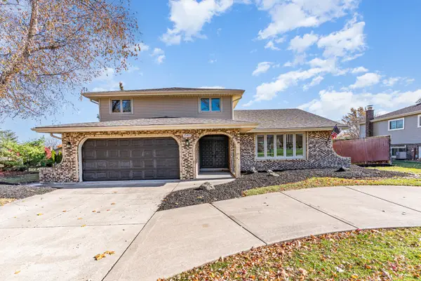 15401 Orlan Brook Drive, Orland Park, IL 60462