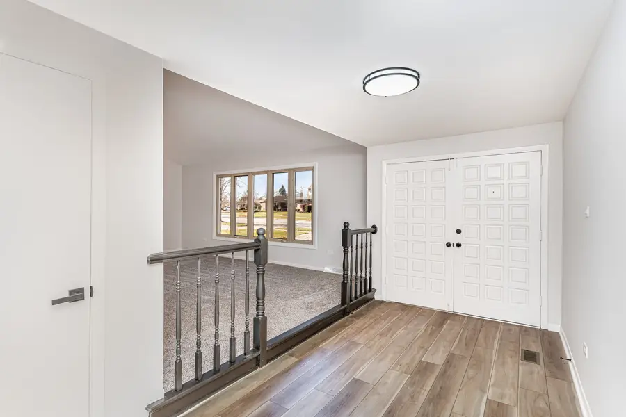 15401 Orlan Brook Drive, Orland Park, IL 60462 - Image #3