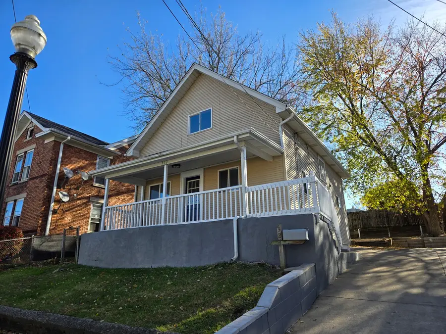 324 Rosewood Avenue, Aurora, IL 60505 - Image #3