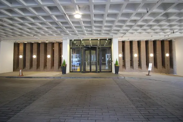 Address Withheld By Seller, Chicago, IL 60660