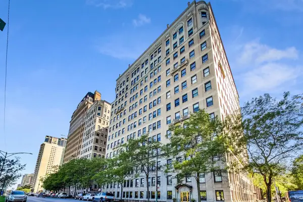 3530 N Lake Shore Drive #10A, Chicago, IL 60657