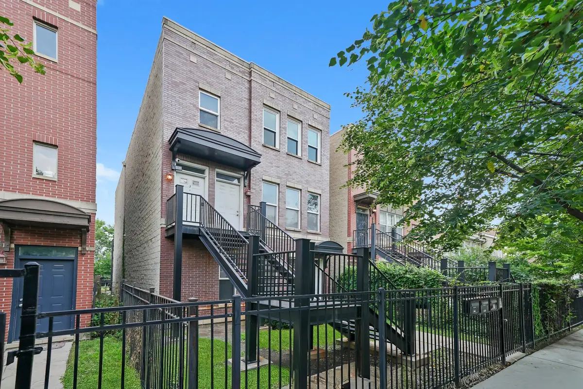 2432 W Harrison Street #3, Chicago, IL 60612 - Image #1