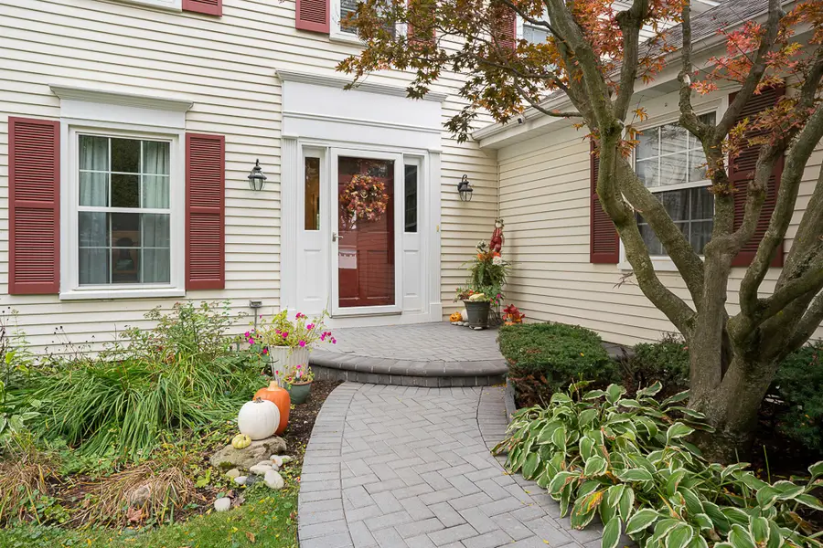 2067 Butternut Lane, Northbrook, IL 60062 - Image #2