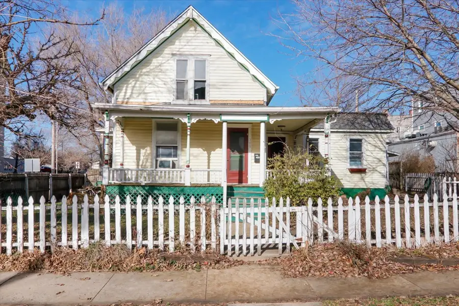 109 W Mulberry Street, Bloomington, IL 61701 - Image #2