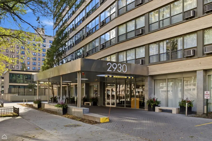 2930 N Sheridan Road #302, Chicago, IL 60657 - Image #2