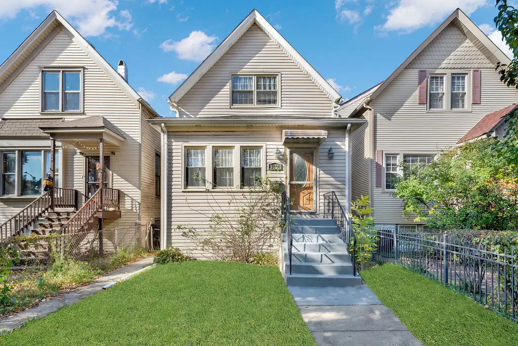 4328 N Kenneth Avenue, Chicago, IL 60641 - Image #1