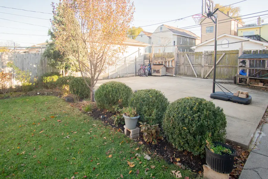 2921 W 38th Place, Chicago, IL 60632 - Image #2