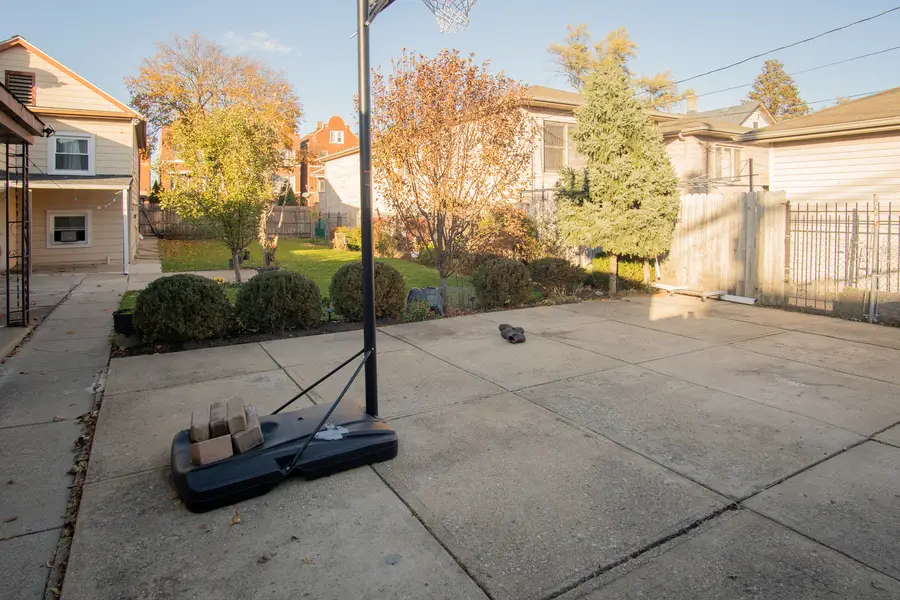 2921 W 38th Place, Chicago, IL 60632 - Image #3