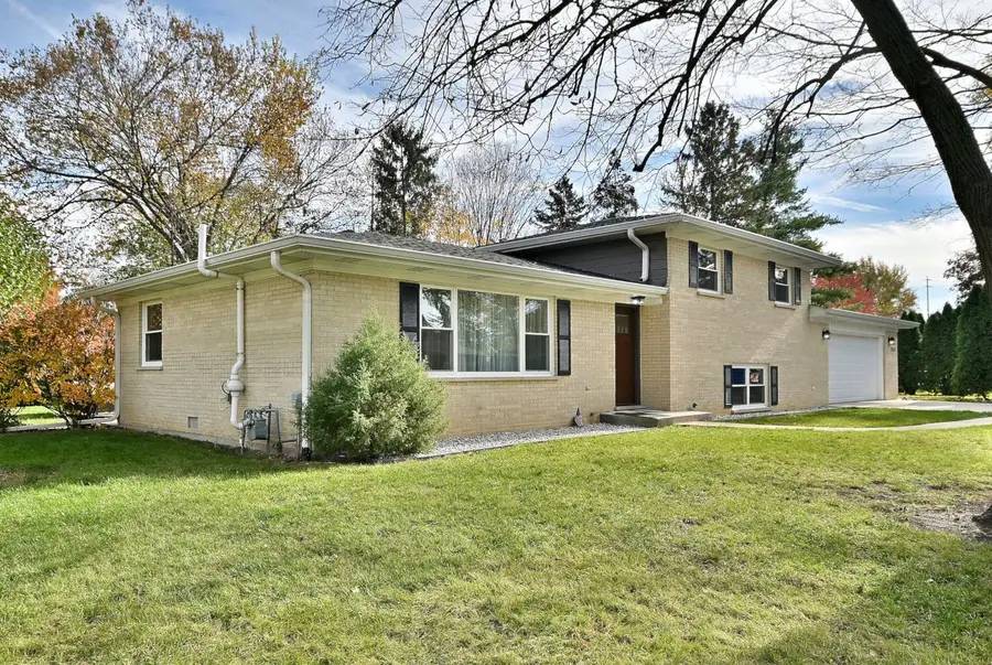 Address Withheld By Seller, Palatine, IL 60074 - Image #3