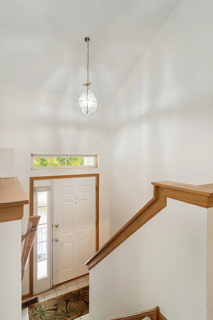 18611 W Sterling Court, Grayslake, IL 60030 - Image #2