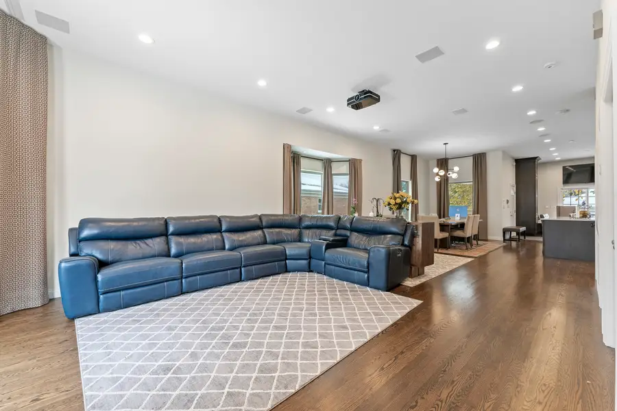 3452 N Newcastle Avenue, Chicago, IL 60634 - Image #2