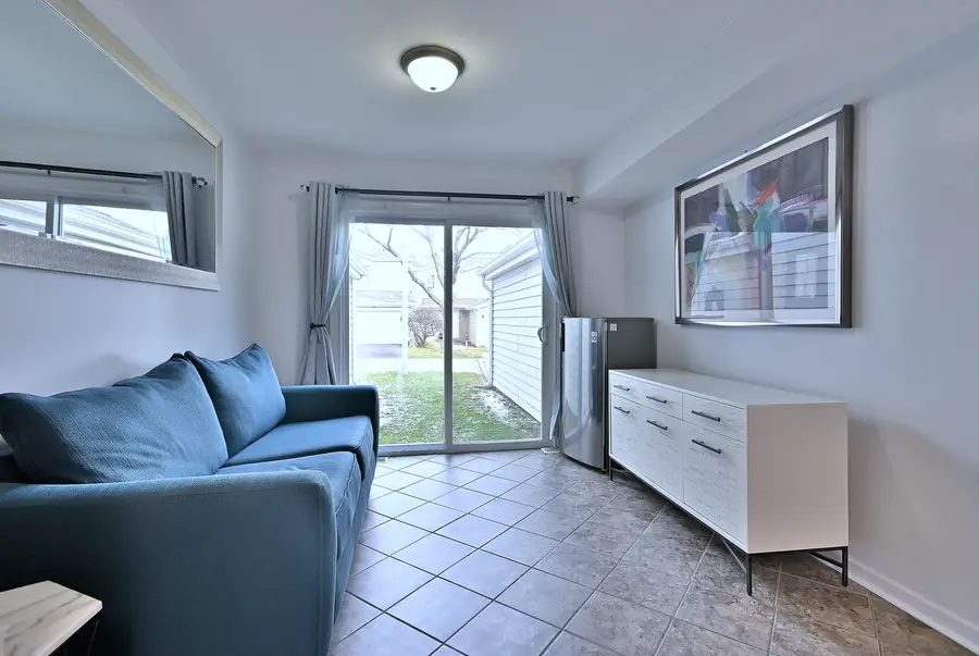 658 Claridge Circle, Hoffman Estates, IL 60169 - Image #3