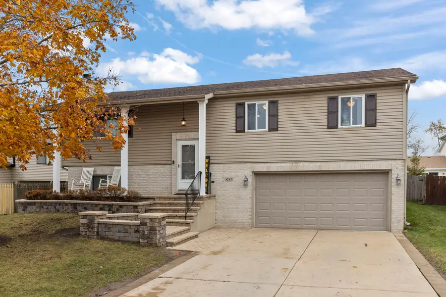 852 Napa Street, Carol Stream, IL 60188 - Image #2