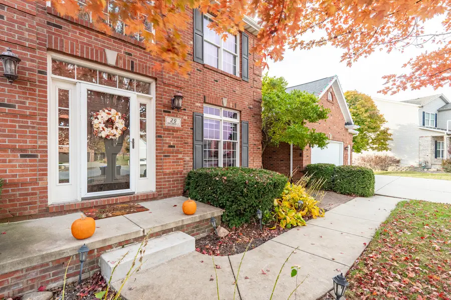 29 Knollbrook Court, Bloomington, IL 61705 - Image #2