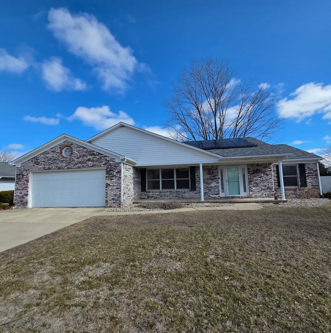 610 Sherwood Drive, Saint Joseph, IL 61873 - #1