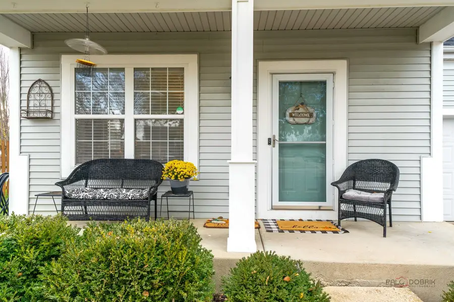 908 S Arlington Drive, Round Lake, IL 60073 - Image #2