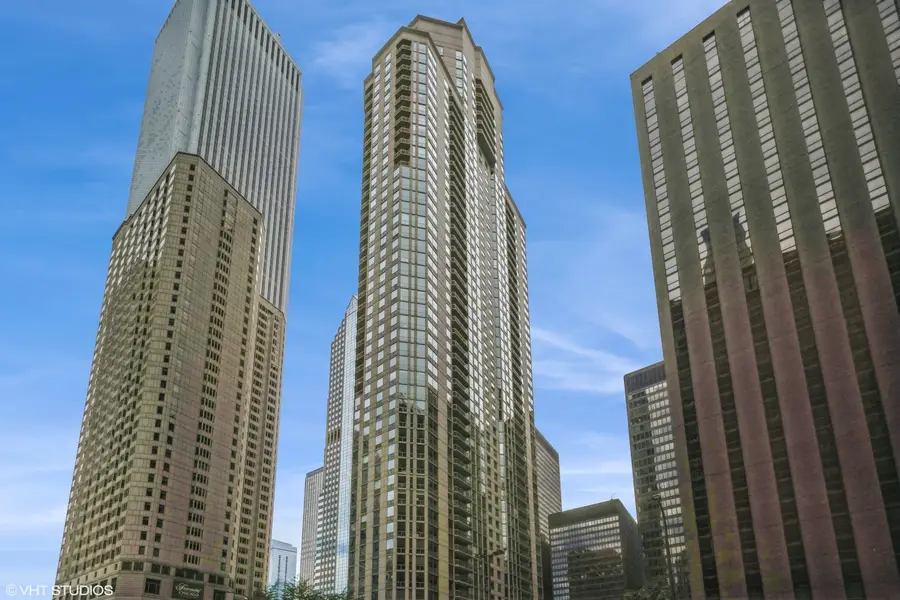222 N Columbus Drive #4008, Chicago, IL 60601 - Image #2