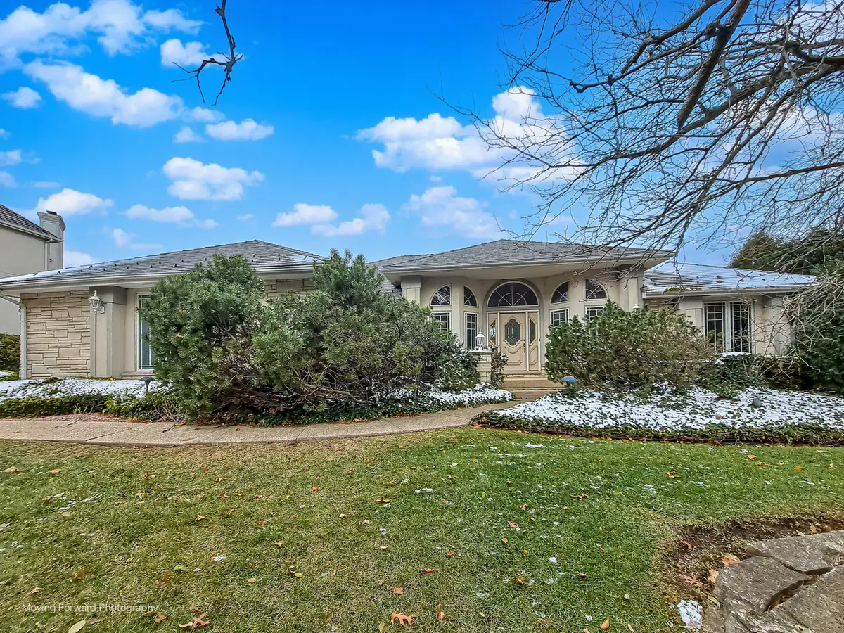 9370 Cascade Circle, Burr Ridge, IL 60527 - Image #1