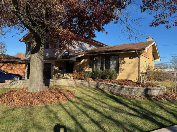 607 S Carol Lane, Mount Prospect, IL 60056