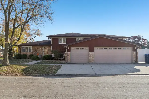 9400 S 82nd Avenue, Hickory Hills, IL 60457