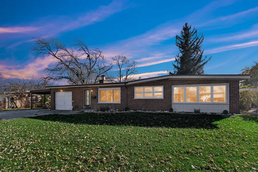 7943 W 97th Place, Hickory Hills, IL 60457 - Image #2