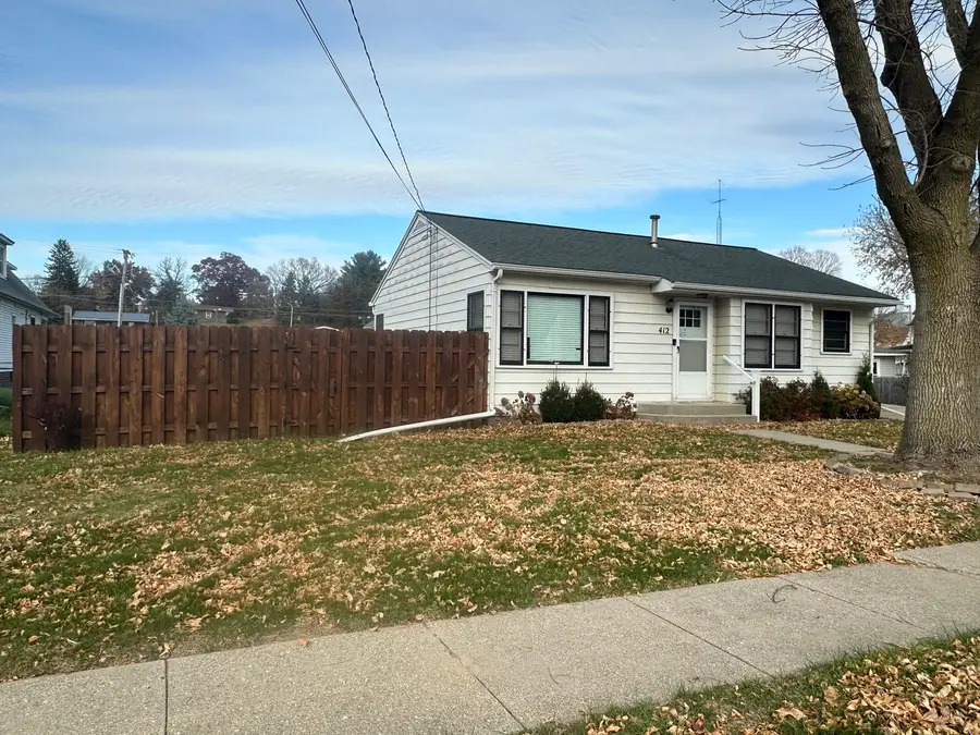 412 E Main Street, Morrison, IL 61270 - Image #2