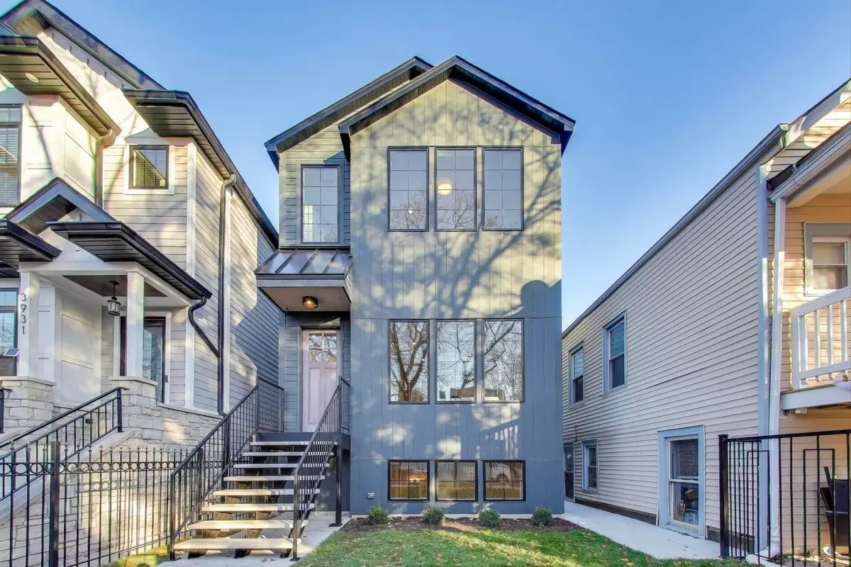 3929 N Francisco Avenue, Chicago, IL 60618 - Image #1