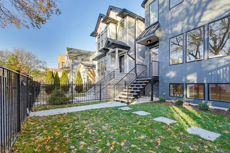 3929 N Francisco Avenue, Chicago, IL 60618 - Image #2