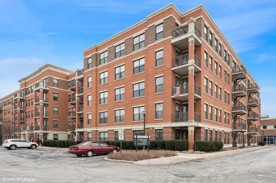 2335 W Belle Plaine Avenue #207, Chicago, IL 60618 - Image #2