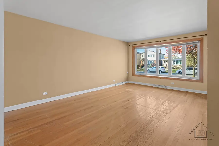 4709 N Odell Avenue, Harwood Heights, IL 60706 - Image #3