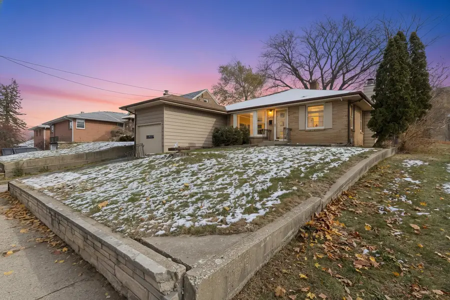 922 24th Street, Rockford, IL 61108 - Image #2