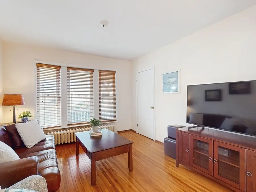 2539 N 74th Court, Elmwood Park, IL 60707 - Image #3