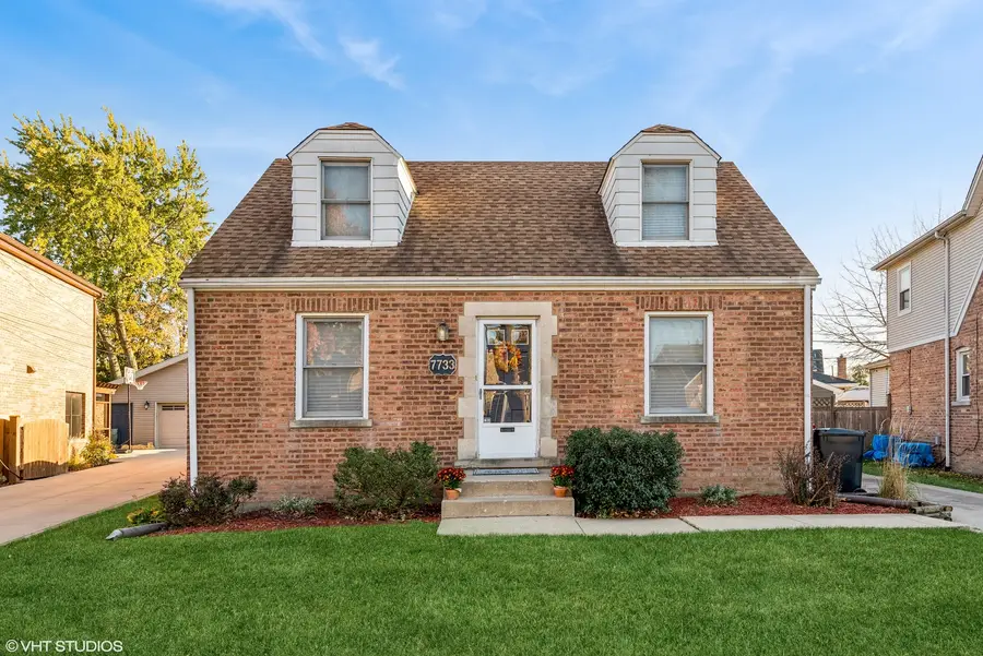 7733 W Glenlake Avenue, Chicago, IL 60631 - Image #2