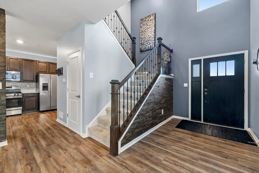 1064 Canary Avenue, Yorkville, IL 60560 - Image #2